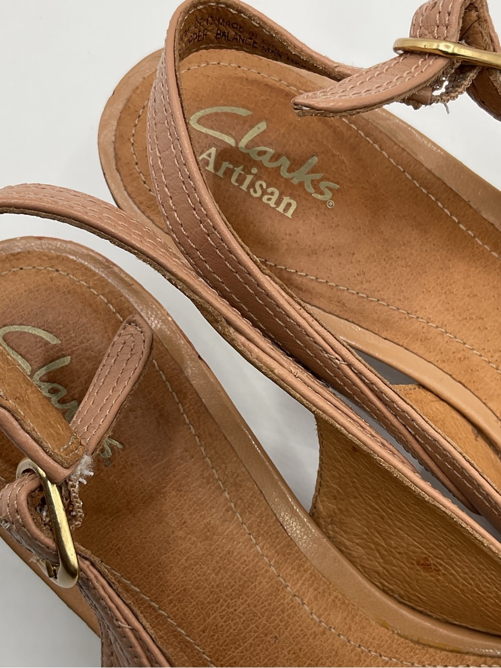 Clarks Slingback Pointed-Toe kitten Heel Pumps - Picture 10 of 16